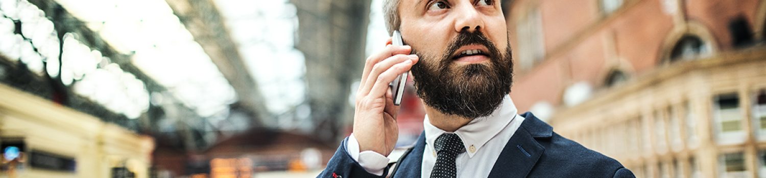 business traveller communication crisis